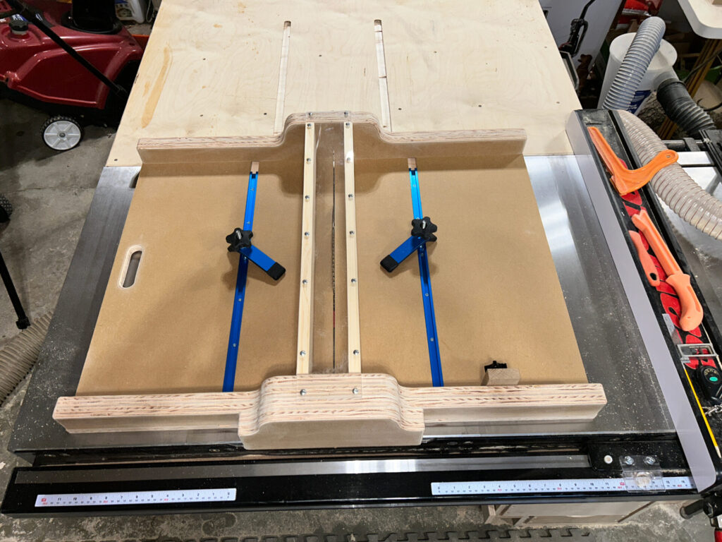 Table saw crosscut sled